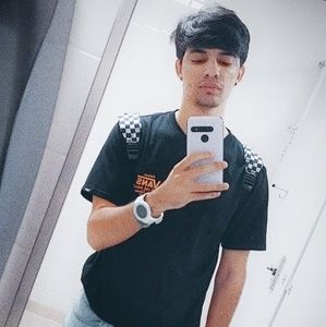 Meet your Posher, Christian